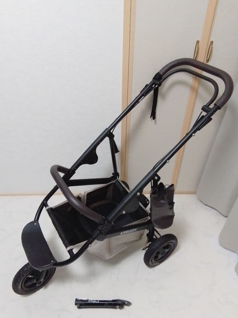 エアバギーココ プレミア ブレーキ付 ベージュ系 3輪ベビーカー