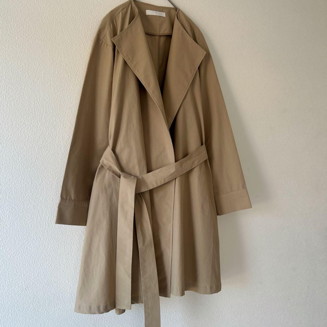 Kana 美品♡COLLAGE GALLARDAGALANTE ノーカラー