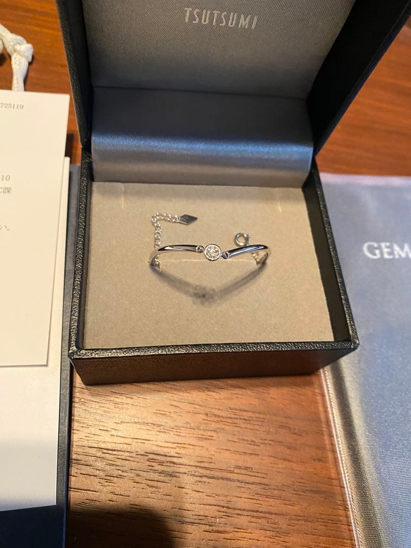 ptダイヤブレスレット　鑑定書付き　0.147ct ツツミ　　公式購入