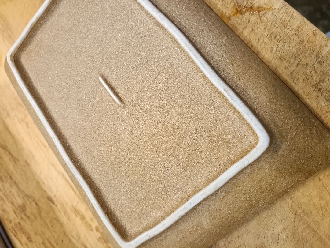 緑色の葉模様陶器皿 長方形