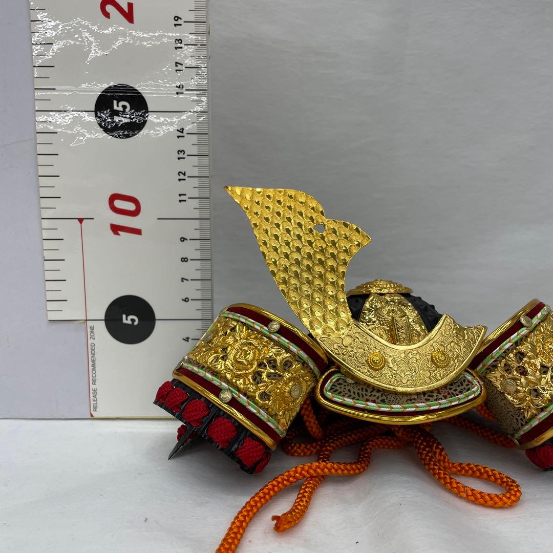 室内吊るし　ちりめん鯉のぼりと出世さ出世兜付き