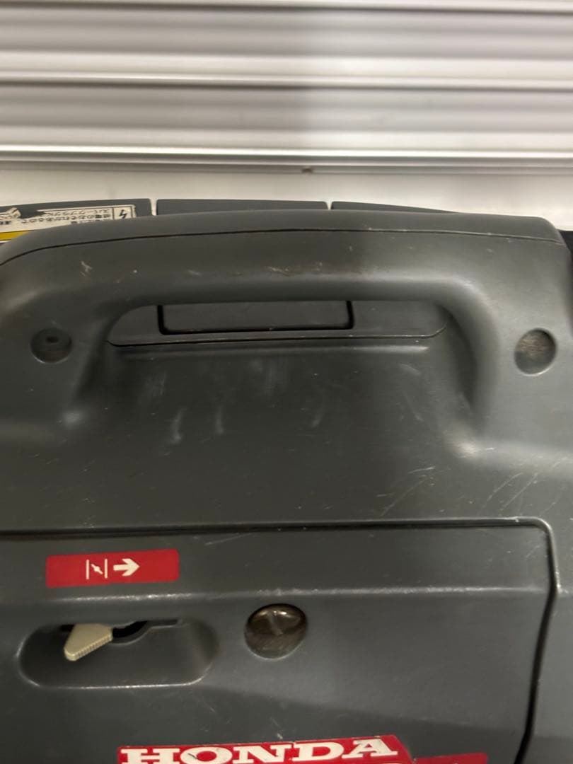 雄*大様 HONDA EU9i インバーター発電機