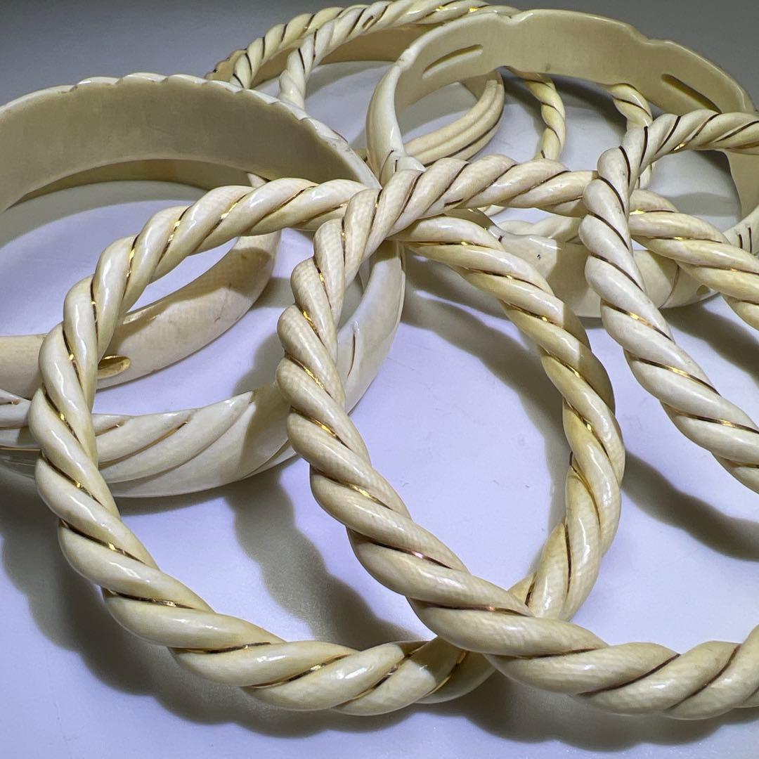 本金入　極上バングル　124g 東Y8-0129☆2F