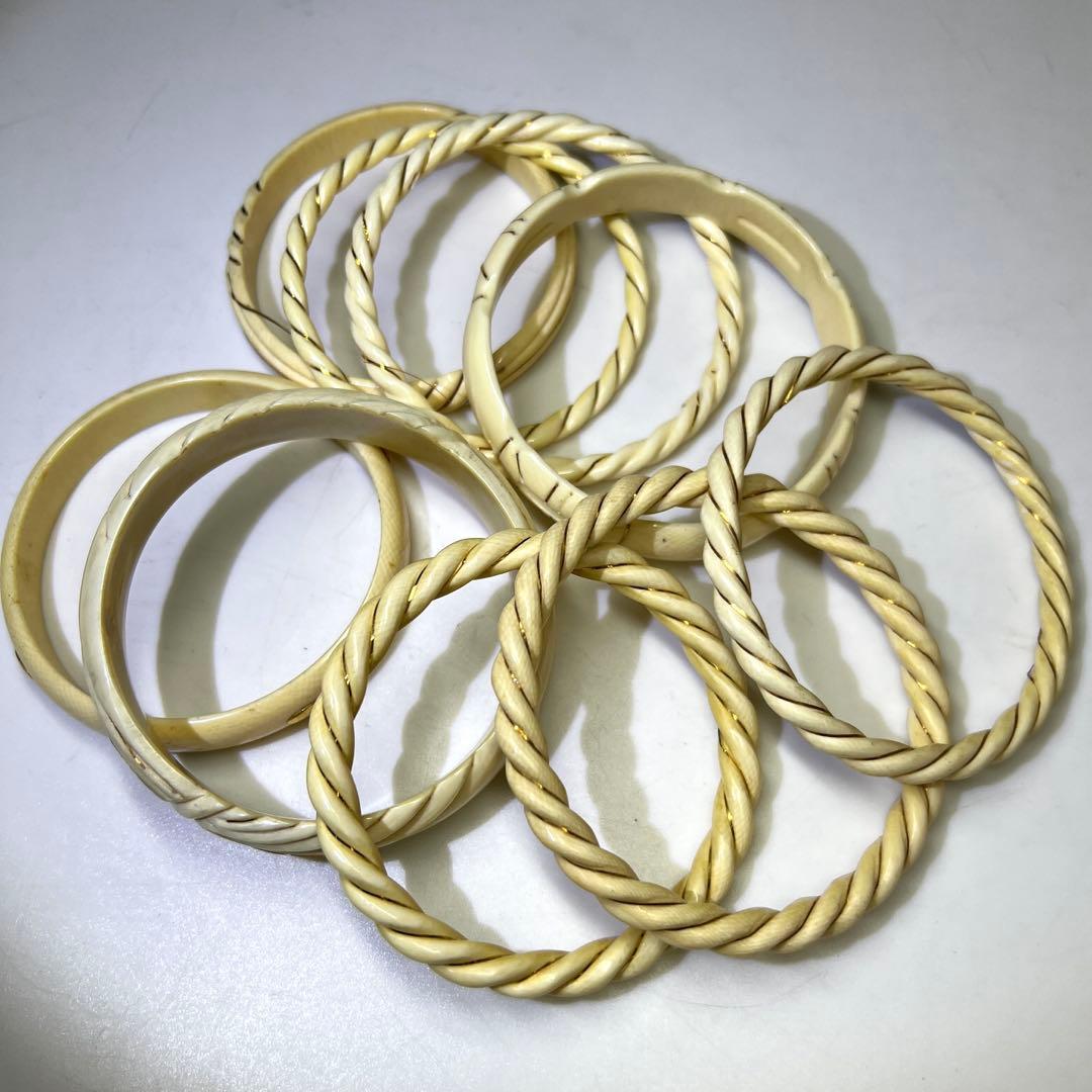 本金入　極上バングル　124g 東Y8-0129☆2F