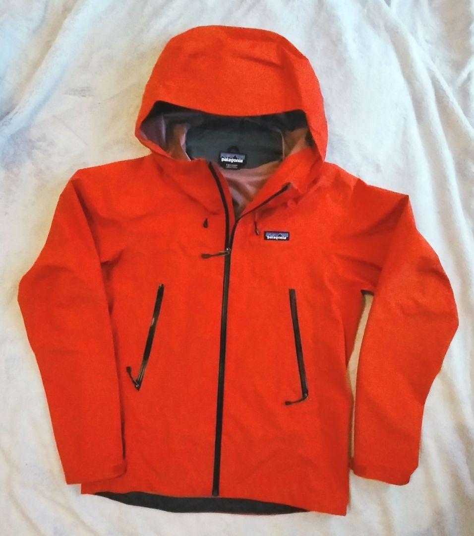 patagonia　フーディーブルゾン　メンズS