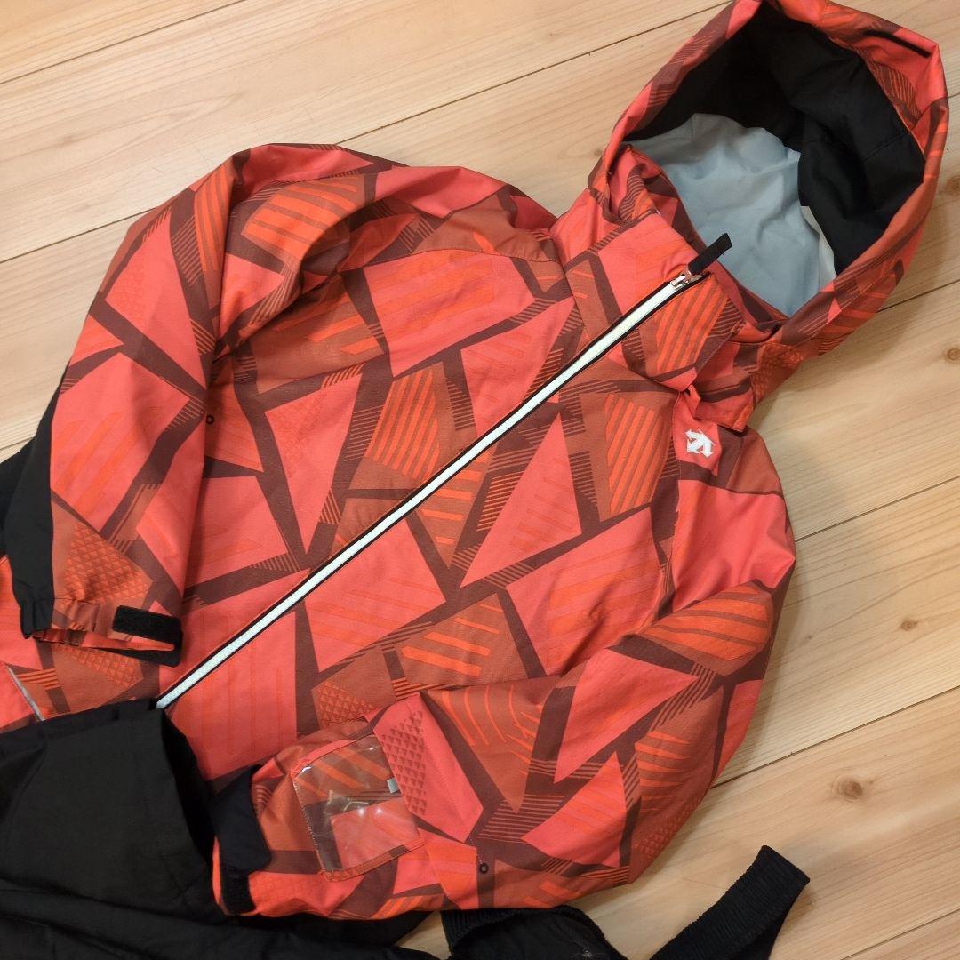 極美品　DESCENTE デサント スキーウェア 150 キッズ