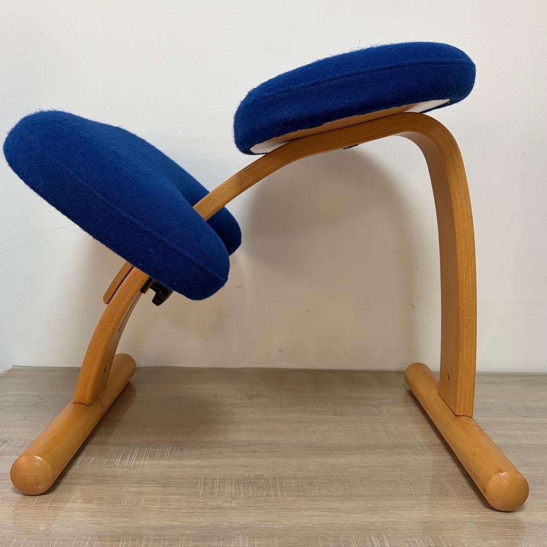 Rybo リボ バランス チェア イージー 姿勢矯正 椅子　ブルー　青