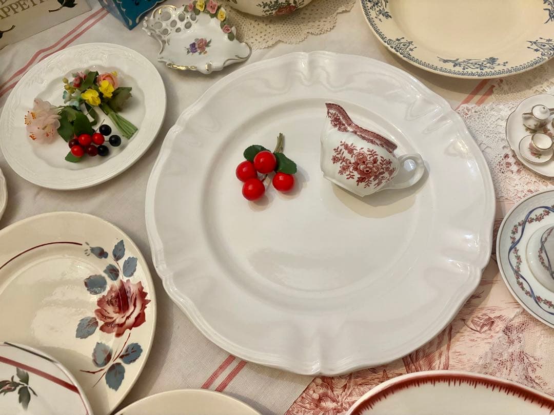 お値下げ♡美品˚✧₊フランスアンティーク˚✧ サルグミンヌの花リムꕤ︎︎大皿❁⃘˚✧⁎