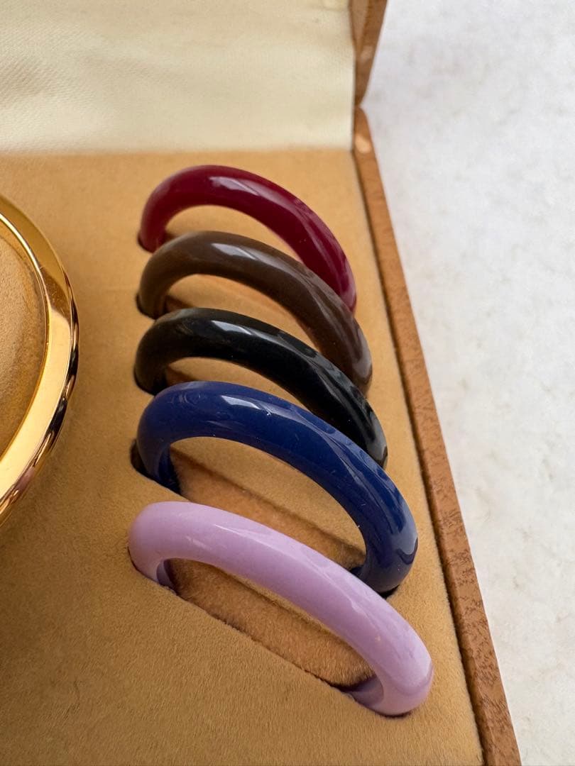 GUCCIチェンジベゼル ベゼルのみ12色　時計本体は故障　箱・保証書有り