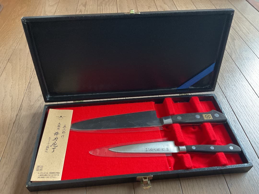 牛刀とペティナイフの2本セット(藤寅工業株式会社)