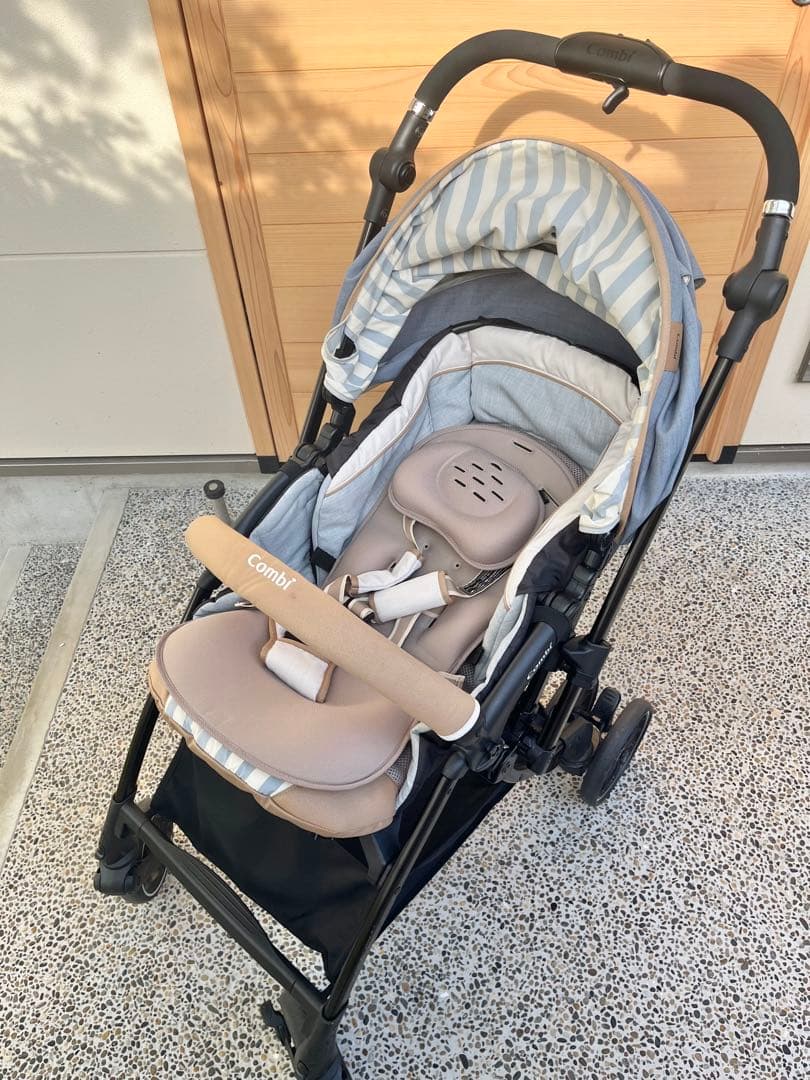 【生後1ヶ月より使用可】Combi ベビーカー スゴカルSwitch plus