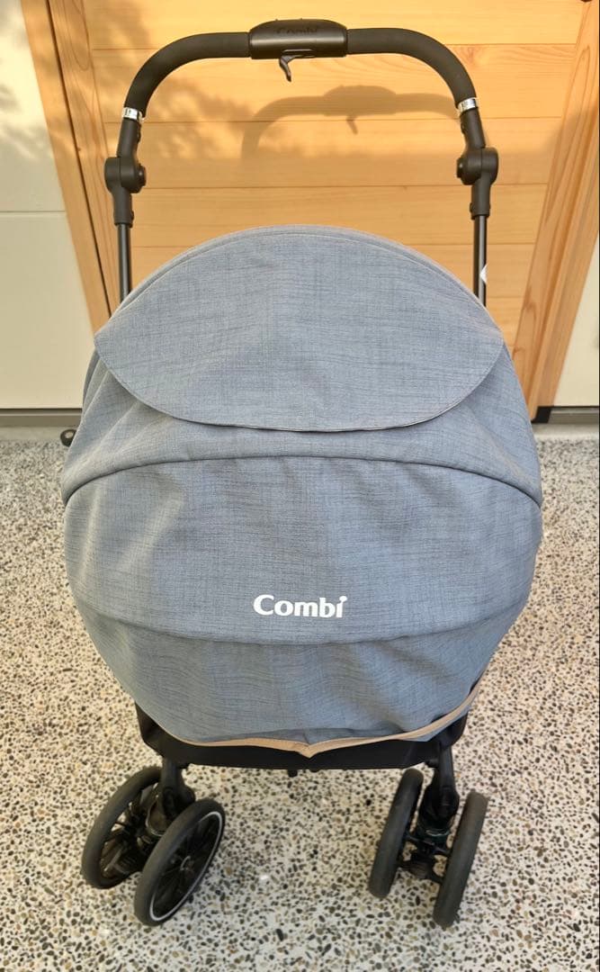 【生後1ヶ月より使用可】Combi ベビーカー スゴカルSwitch plus