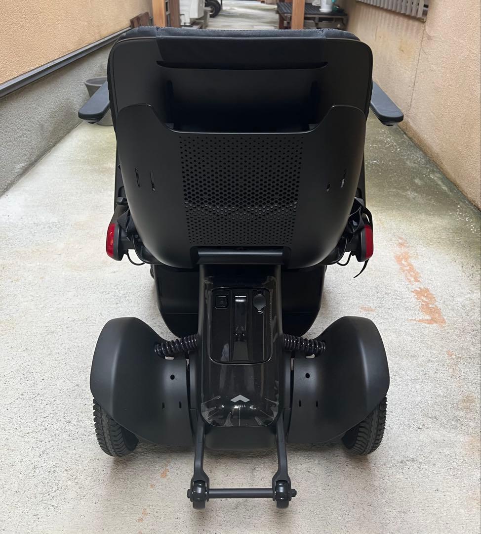 電動車椅子　WHILL モデルC2