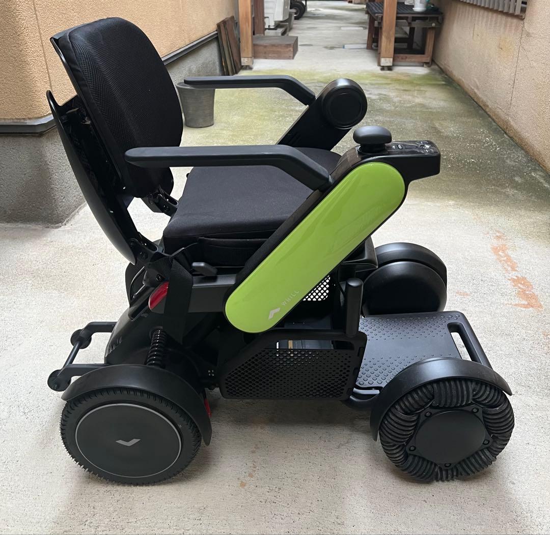 電動車椅子　WHILL モデルC2