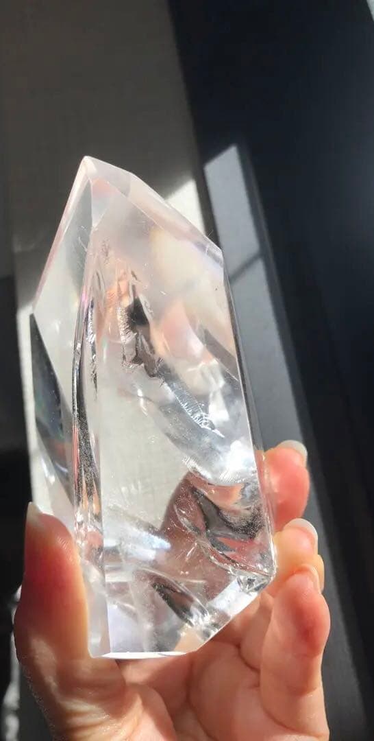 ☘️❤︎虹入り❤︎高透明 水晶（クリアクォーツ）フリーフォーム 天然石
