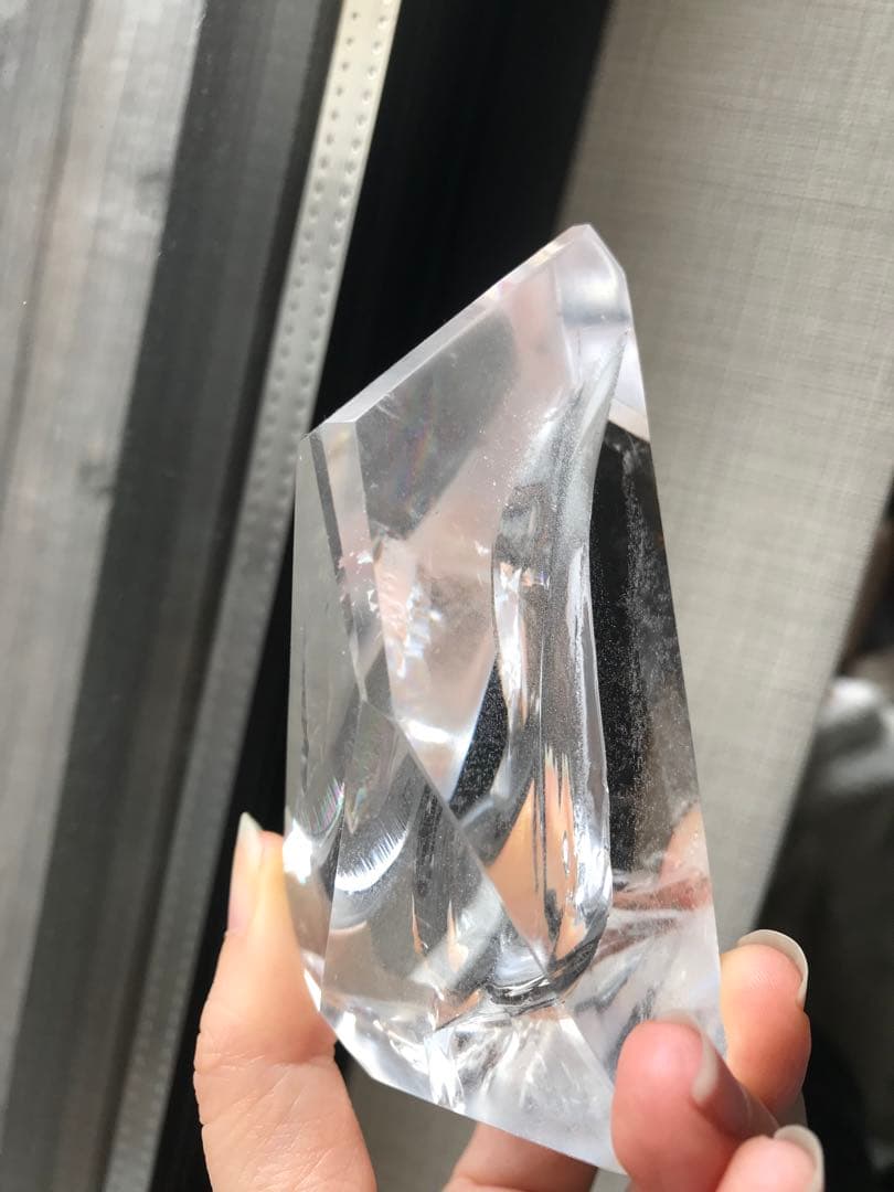 ☘️❤︎虹入り❤︎高透明 水晶（クリアクォーツ）フリーフォーム 天然石