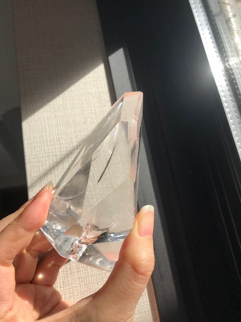 ☘️❤︎虹入り❤︎高透明 水晶（クリアクォーツ）フリーフォーム 天然石