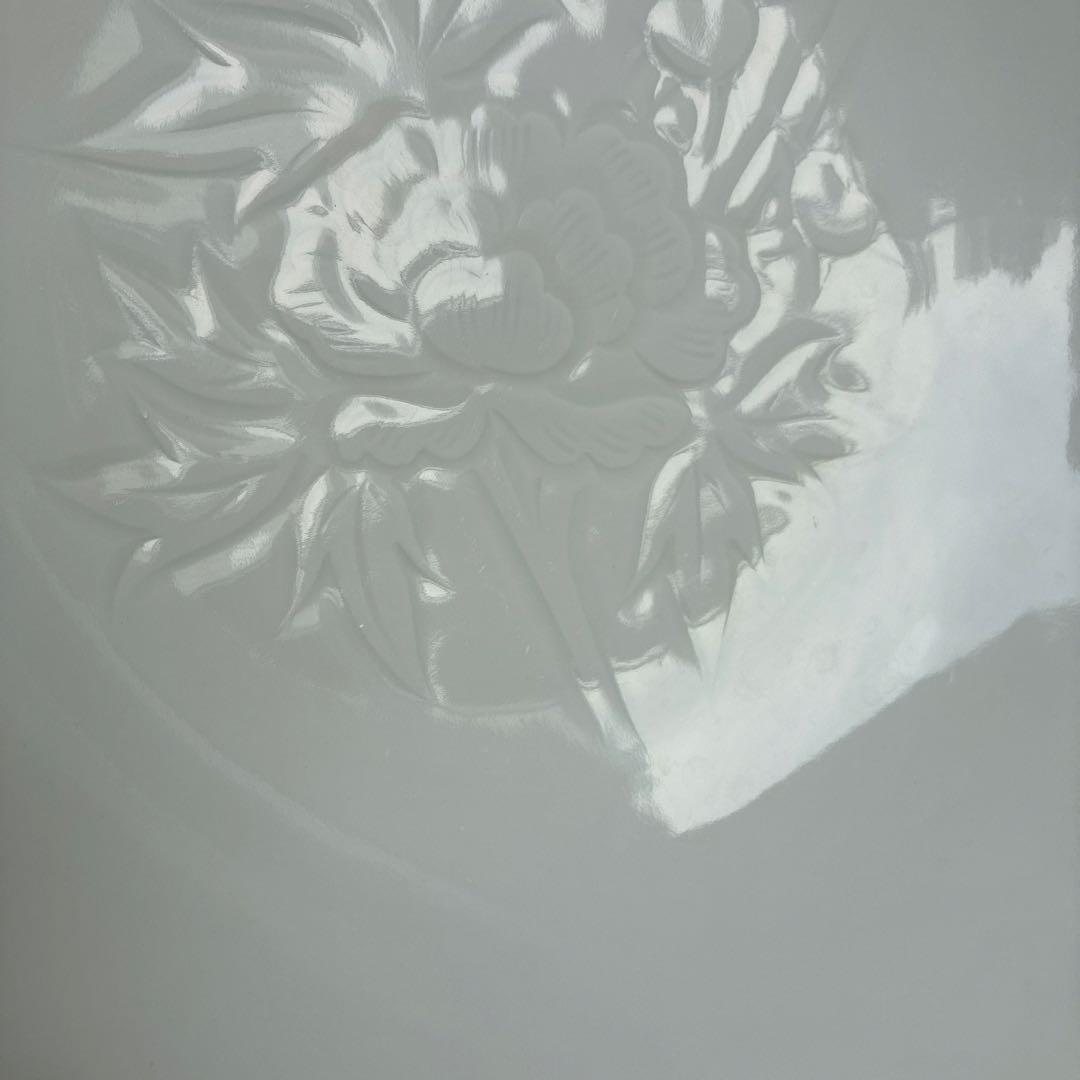 【箱なし】人間国宝　井上萬二　本人作　白磁牡丹彫文　菓子鉢