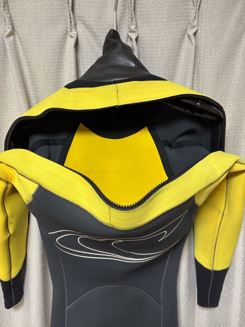 O'NEIL(オニール) 3mm ドライスーツ メンズ MLサイズ相当