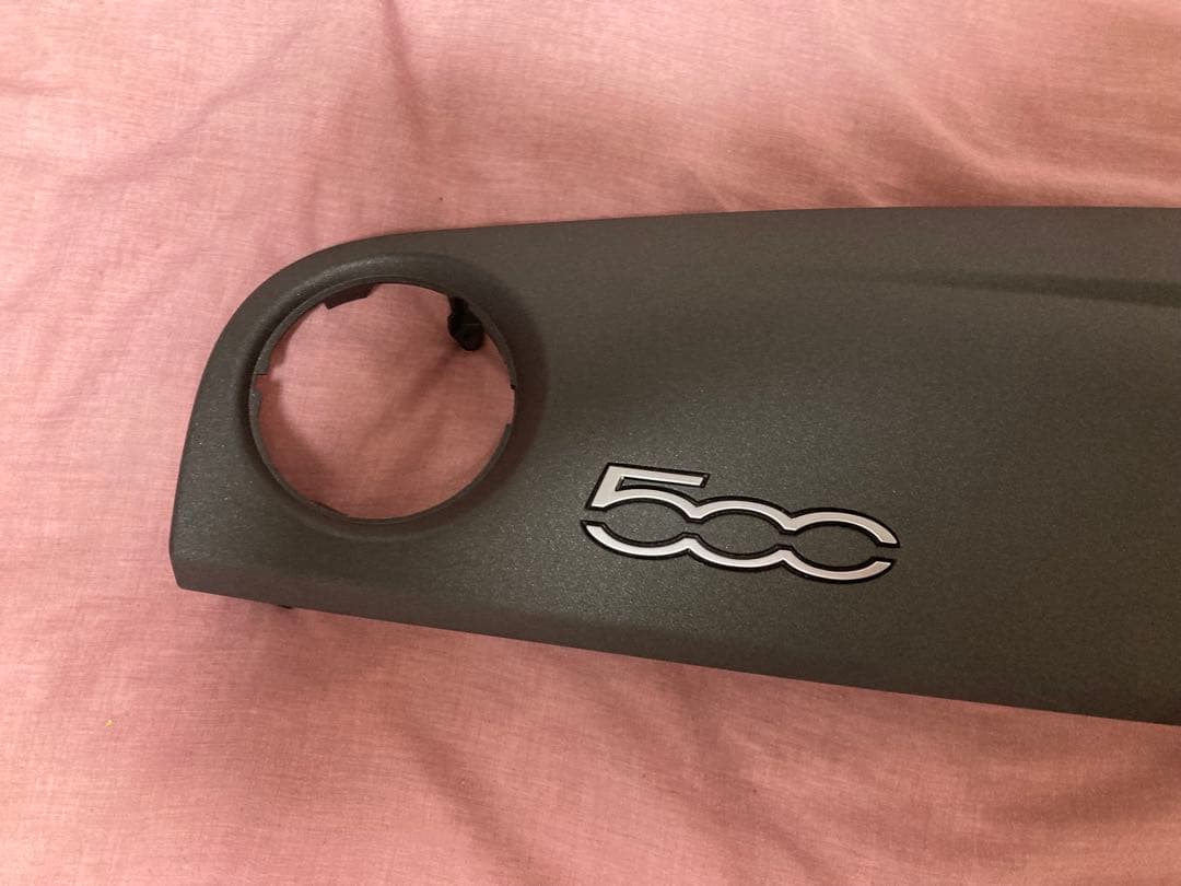 アバルト595コンペティツィオーネ　インパネ　ダッシュパネル　右ハンドル