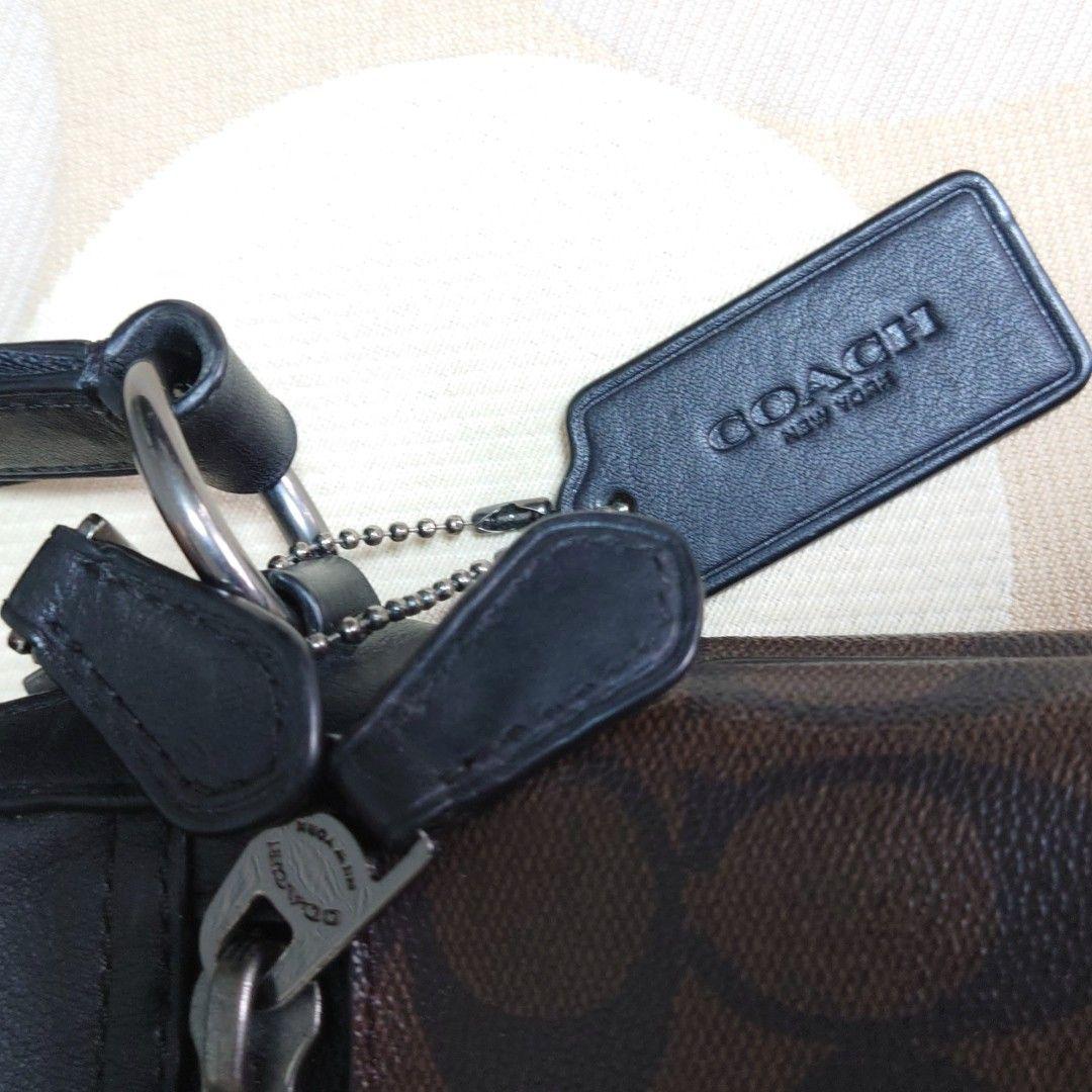 お値下げ致します！COACH　メンズ シグネチャー　ショルダーバッグ