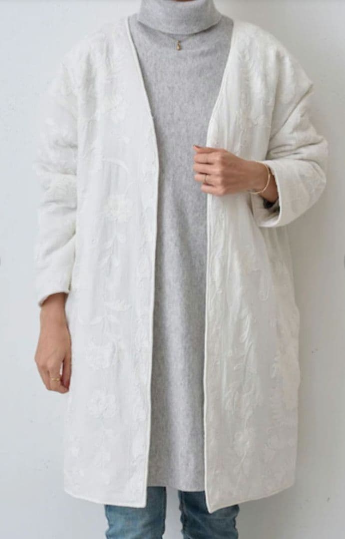 専用　 ボタニカル刺繍コクーンコート