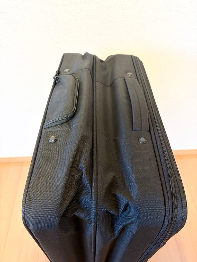 【無印良品】半分の厚みで収納できるソフトキャリー 超大型（81L）ブラック