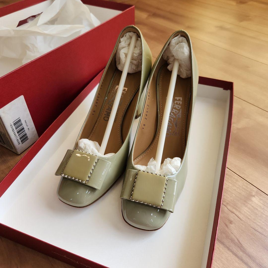 フェラガモパンプス23センチ