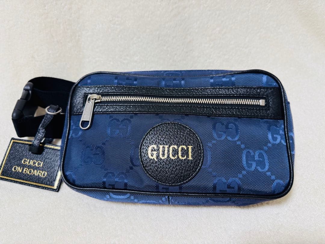 GLOW様★GUCCI グッチ　オフザグリッド　GGパターン ボディバッグ