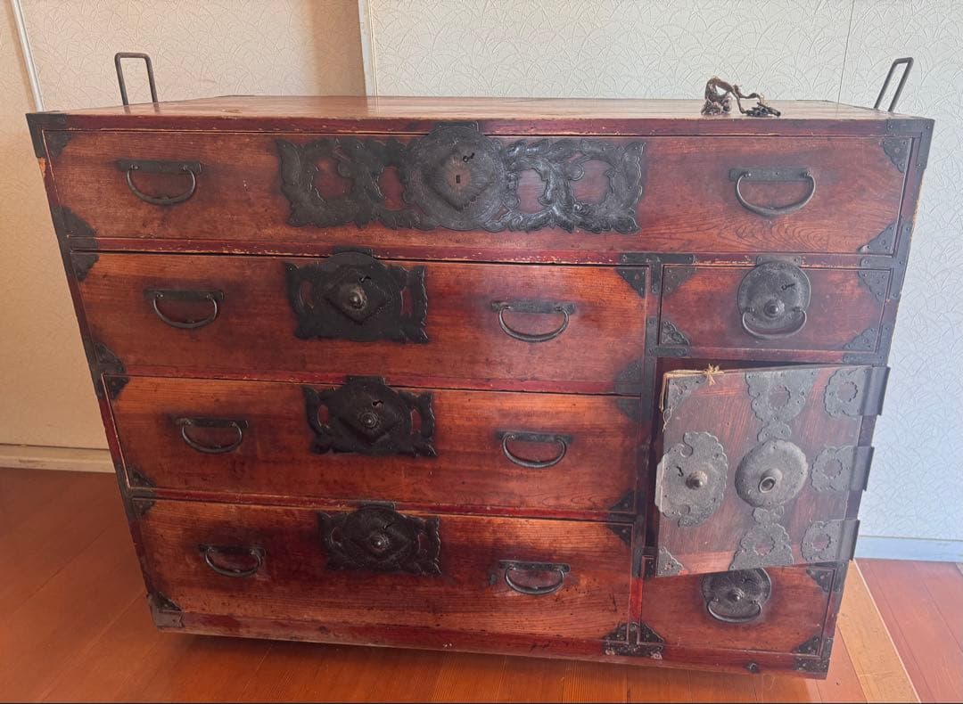 仙台箪笥　和箪笥　鍵付き　アンティーク　古道具　モダン家具　キャビネット