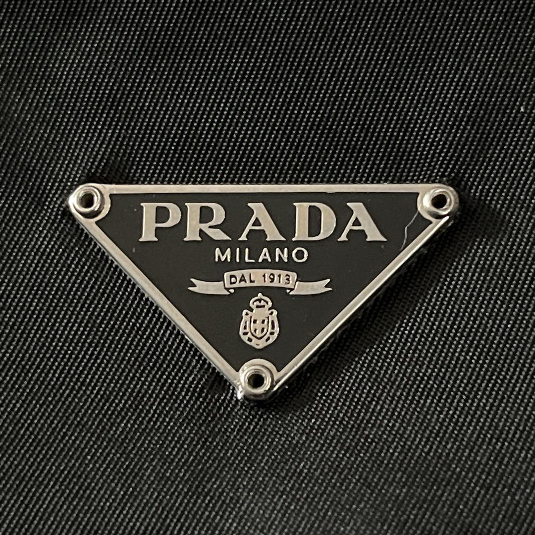 PRADA 巾着ミニポーチ　三角ロゴ　化粧ポーチ　小物入れ　ブラック　ナイロン