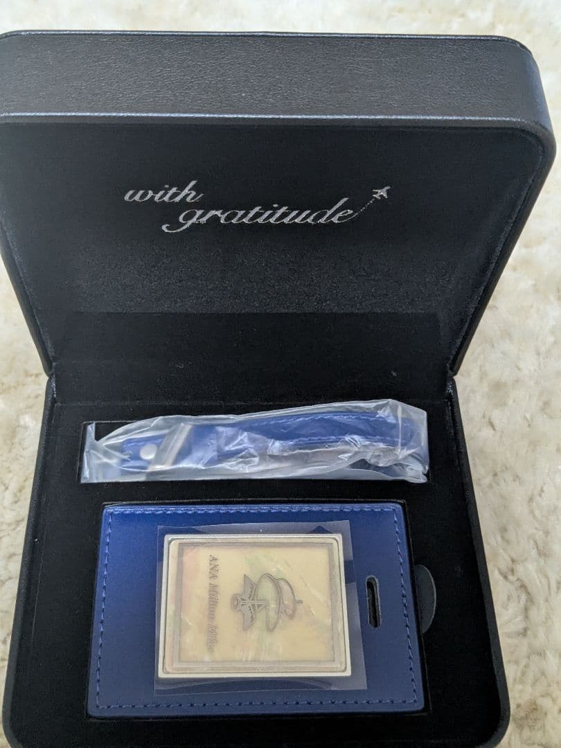 ANA ライフタイムマイル100万マイル記念 ネームタグ ストラップ付き