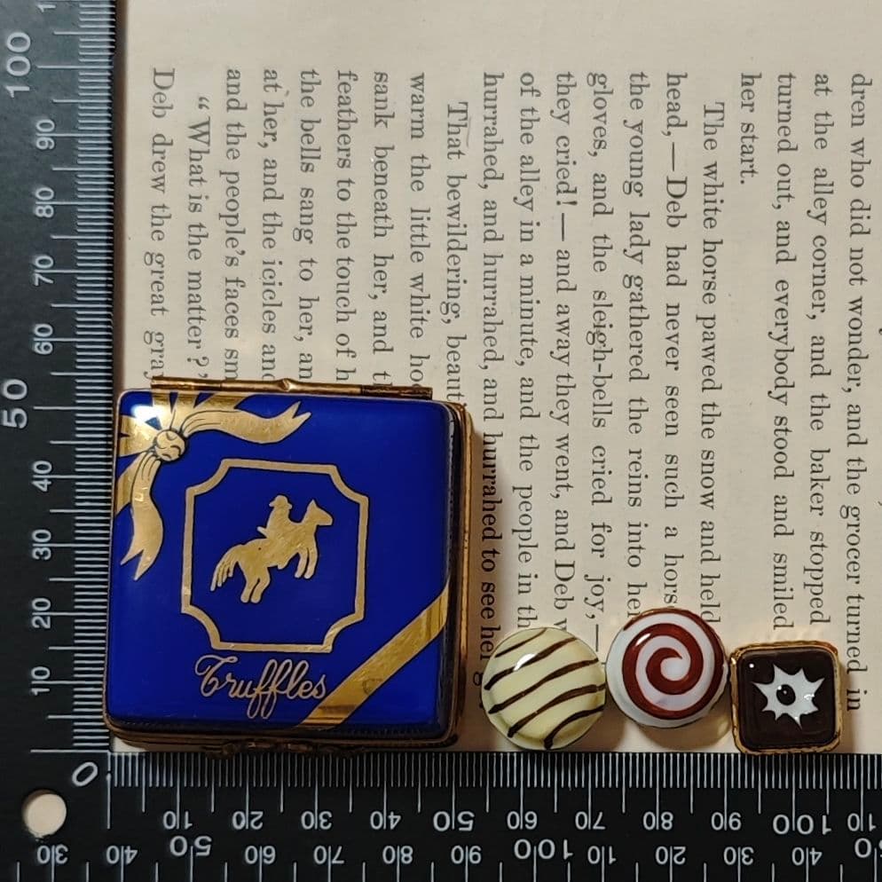 リモージュボックス　チョコレート　ショコラ　フランス製　ミニチュア　磁器