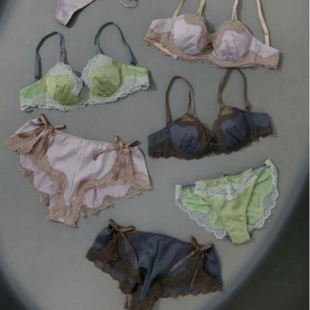 【専用】chut! ベイカー恵利沙ネイビー A-B65,A70 GストリングL