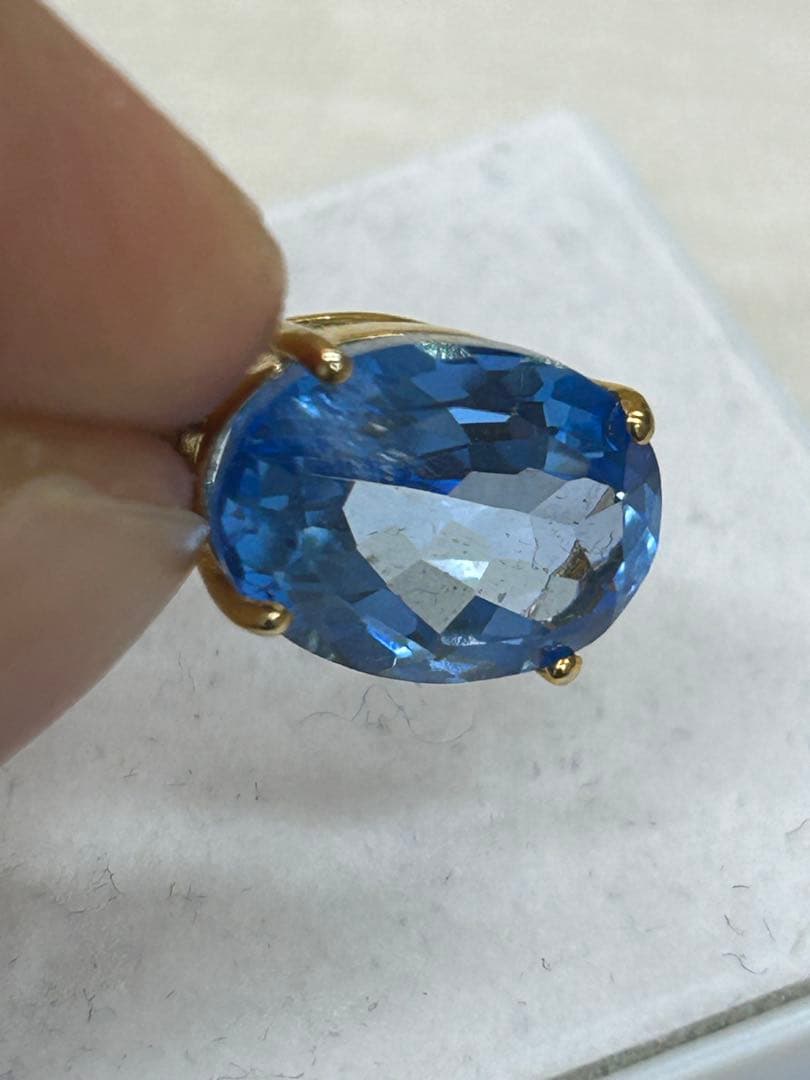 スイスブルートパーズ　ゴールドメッキ　ペンダント　トップ