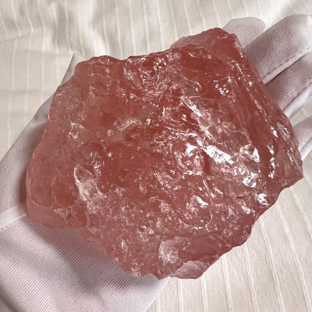 レインボー入り 特大ローズクォーツ 584g 天然石 パワーストーン