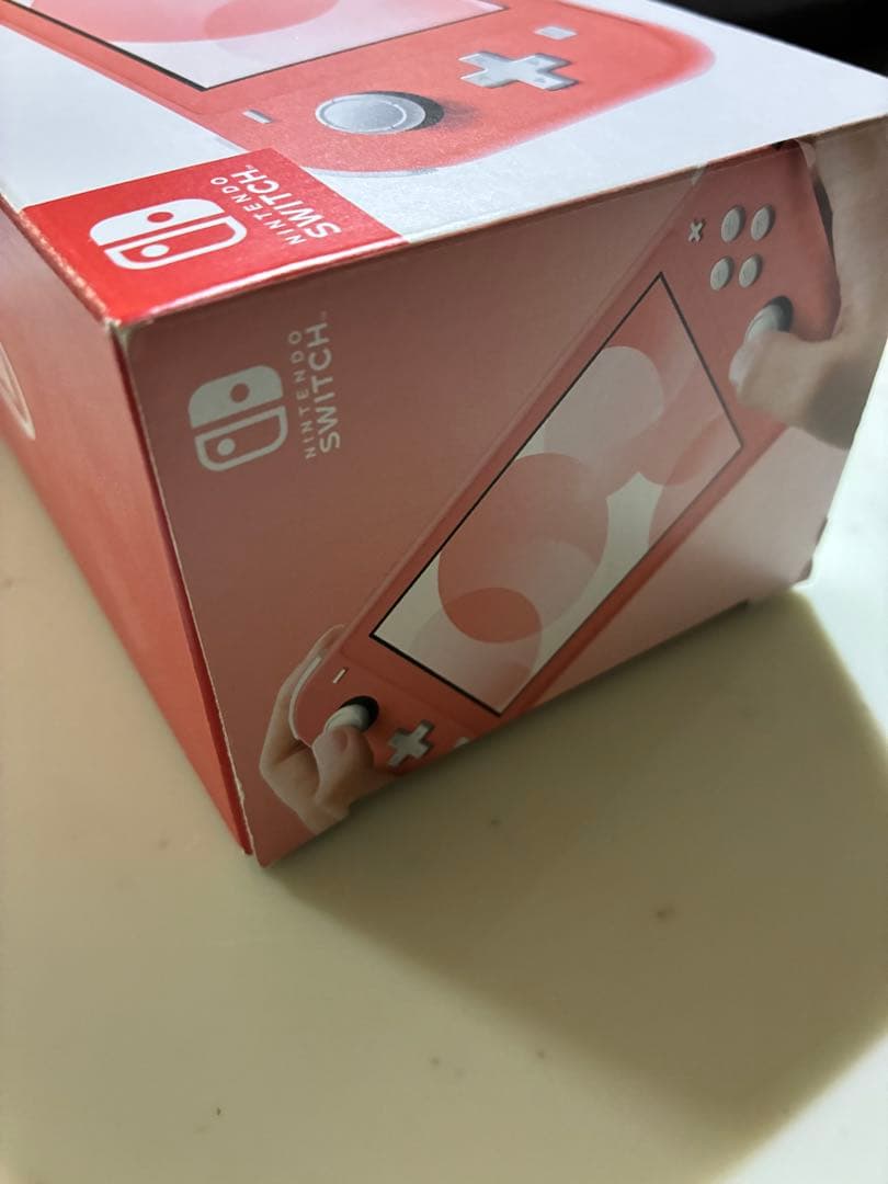 Nintendo Switch Lite コーラル シリコンカバー付き