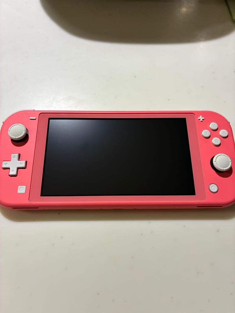 Nintendo Switch Lite コーラル シリコンカバー付き