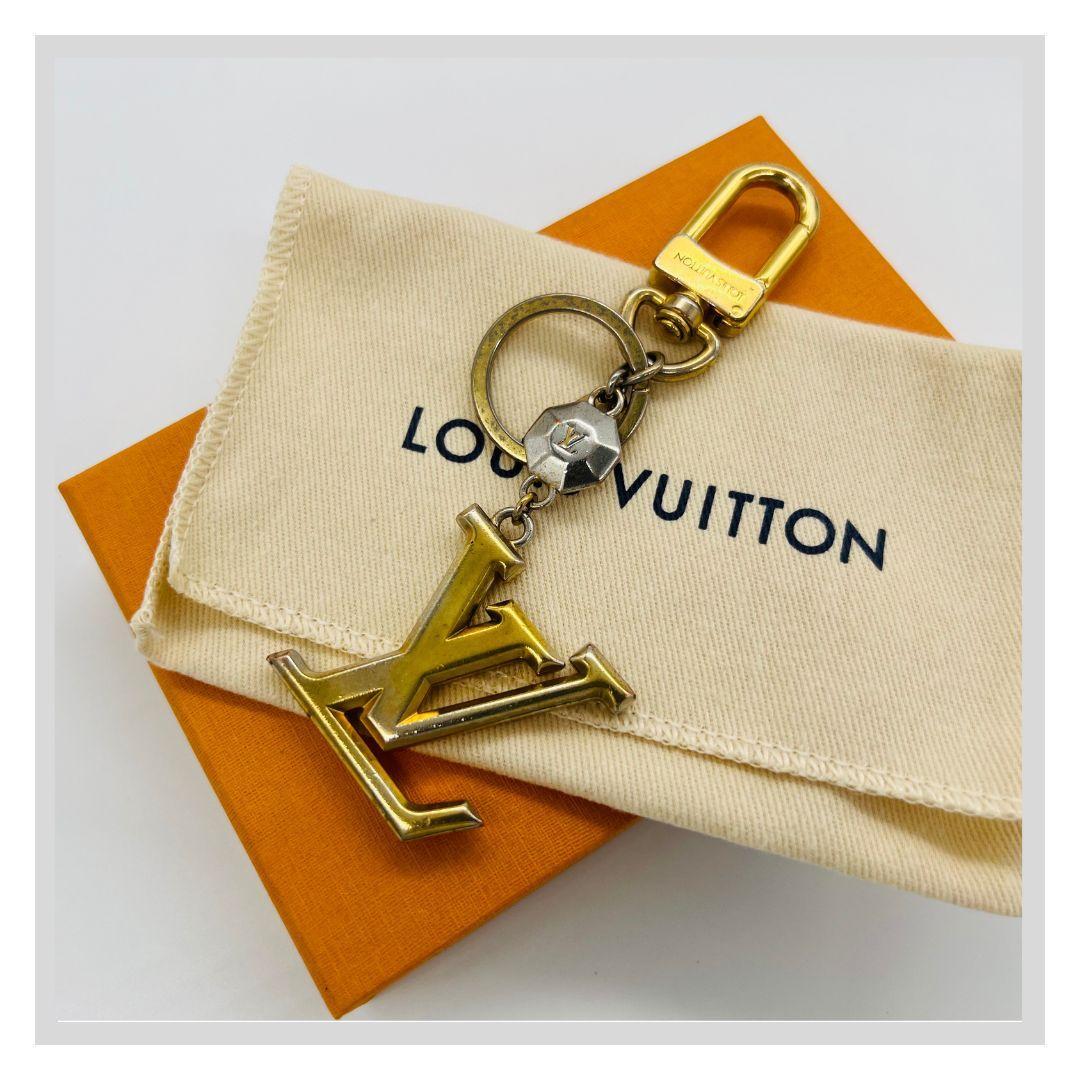 ルイヴィトン M65216 ポルトクレ LVファセット ゴールド メタル