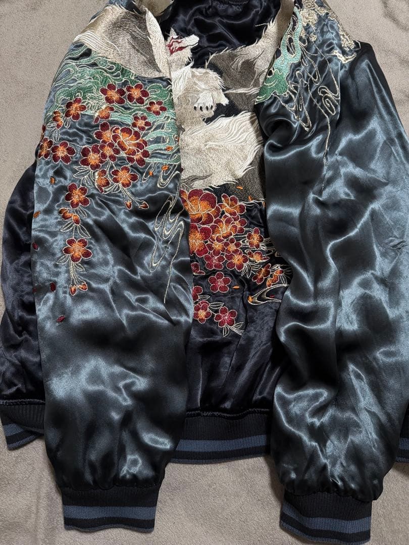 美品 ２面用 絡繰魂 キツネ 日本限定 vintage スカジャン レーヨン