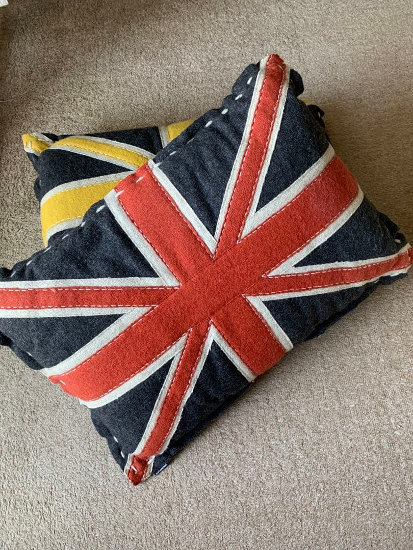 BoConcept購入。ユニオンジャック柄クッション2点SET