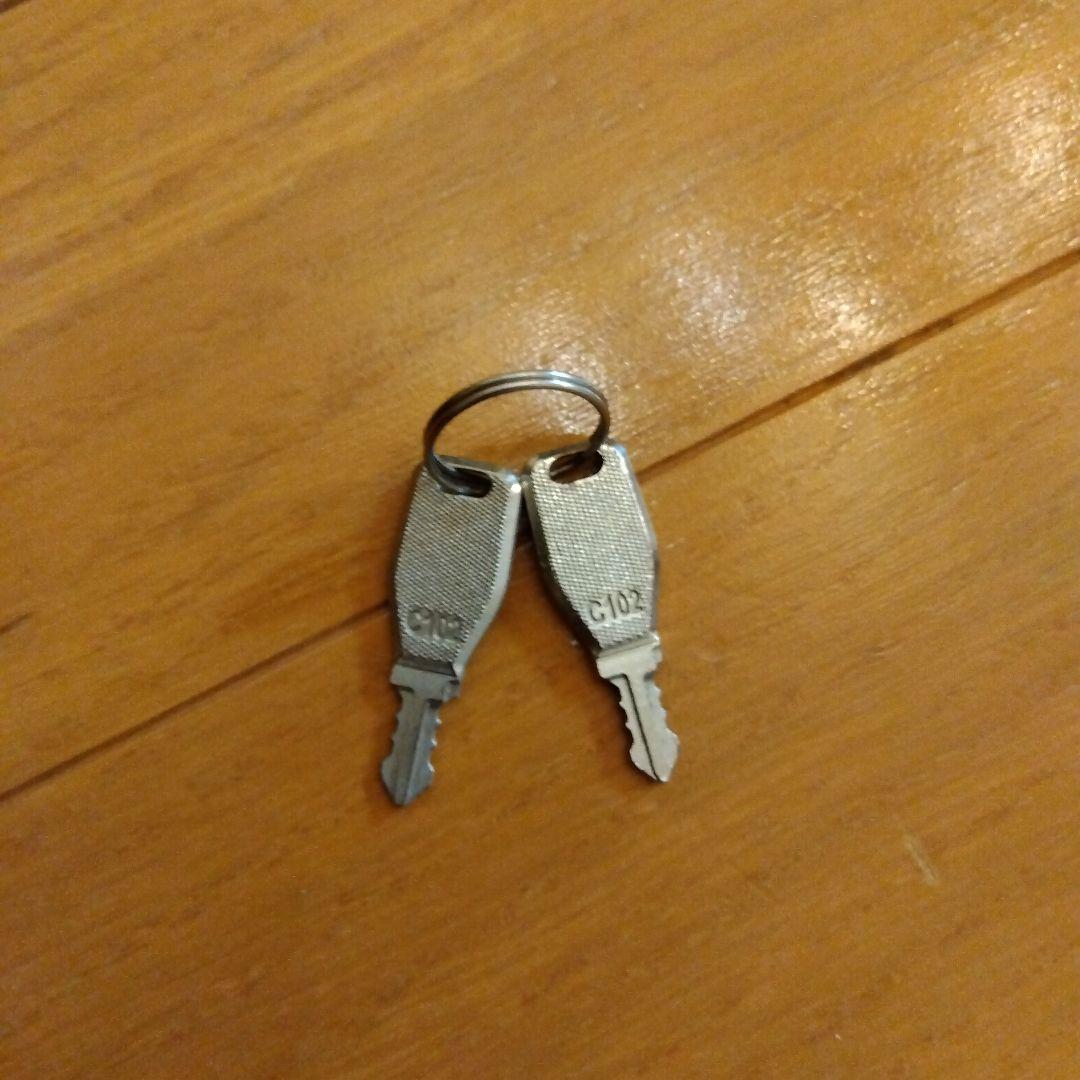 無印良品　黒 ハードキャリーケース 大型 104リットル　TSAロック 4輪