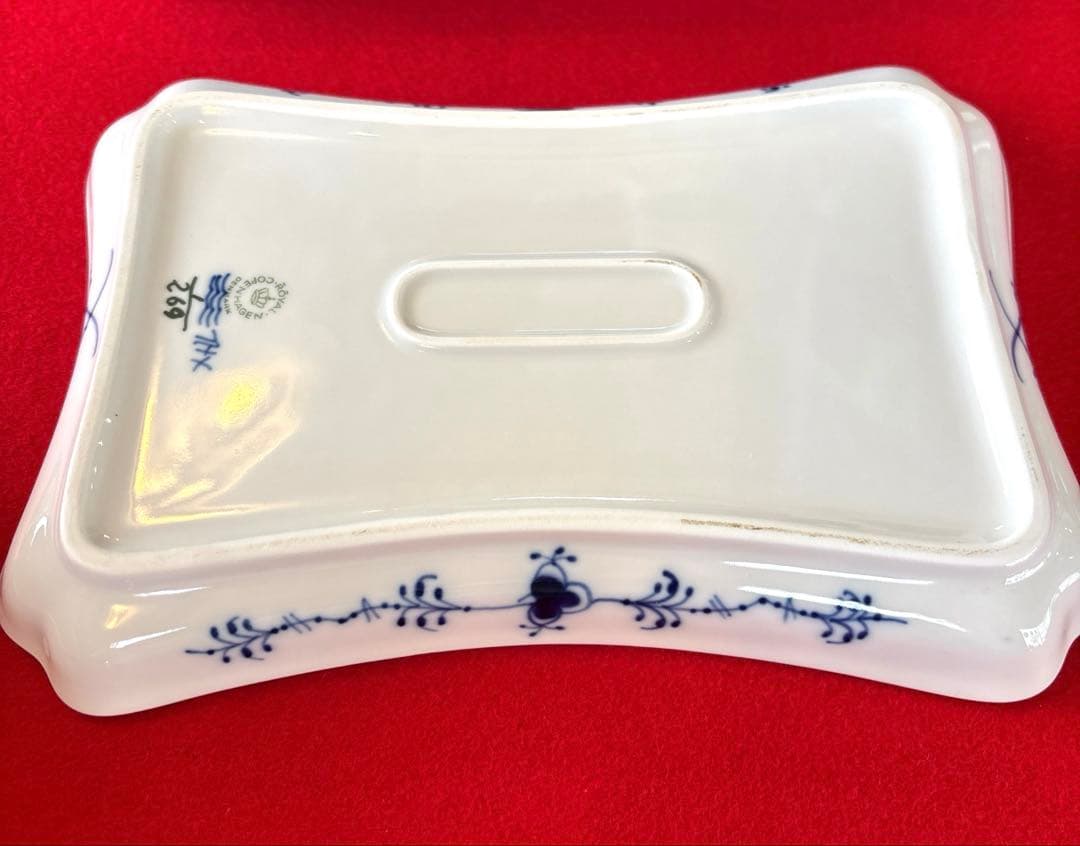 特別お盆価格　  菓子皿 花柄