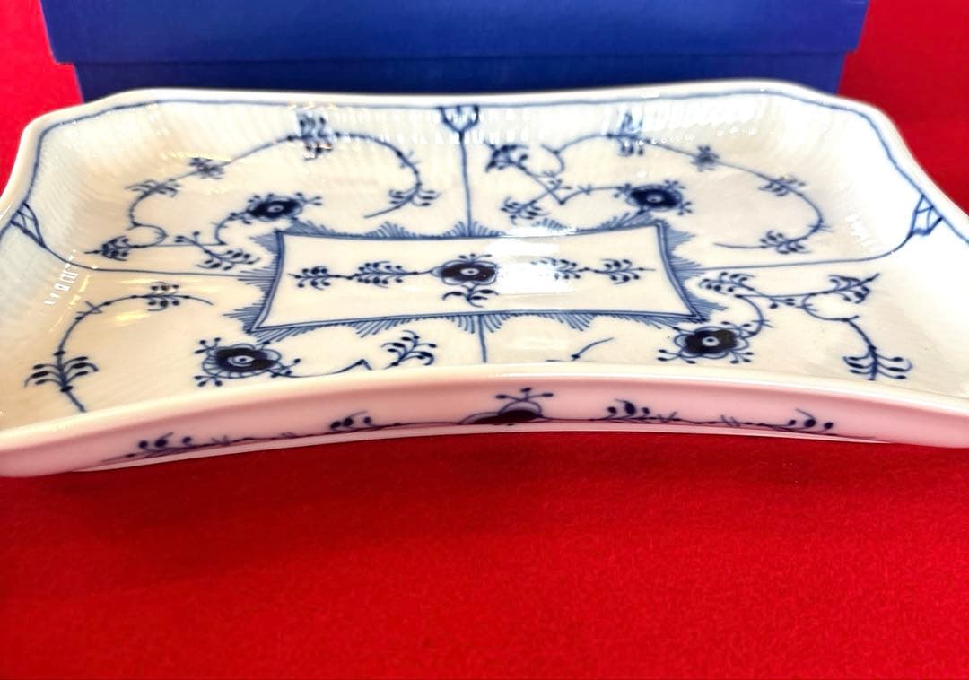 特別お盆価格　  菓子皿 花柄