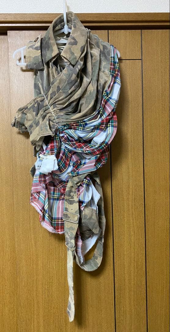 コムデギャルソンの変形アシンメトリートップス