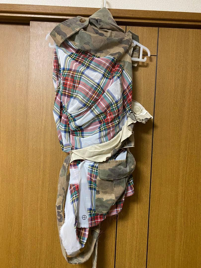 コムデギャルソンの変形アシンメトリートップス