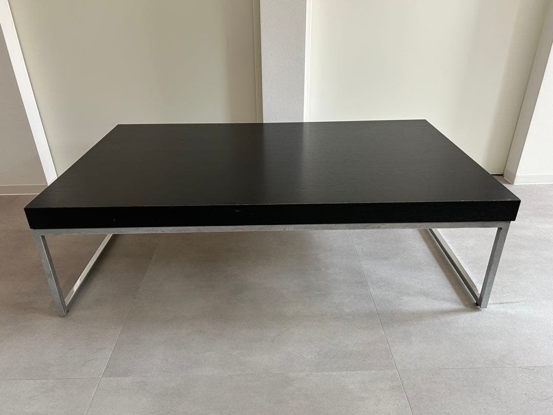 黒のシンプルローテーブル　BoConcept / ボーコンセプト　引き取り限定