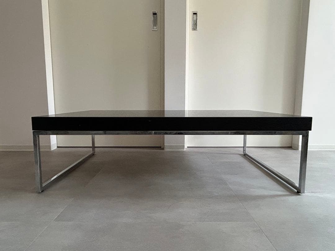 黒のシンプルローテーブル　BoConcept / ボーコンセプト　引き取り限定