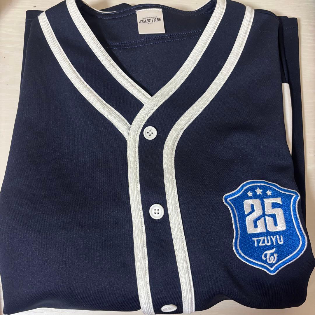 TWICE ready to be ツウィ ユニホーム