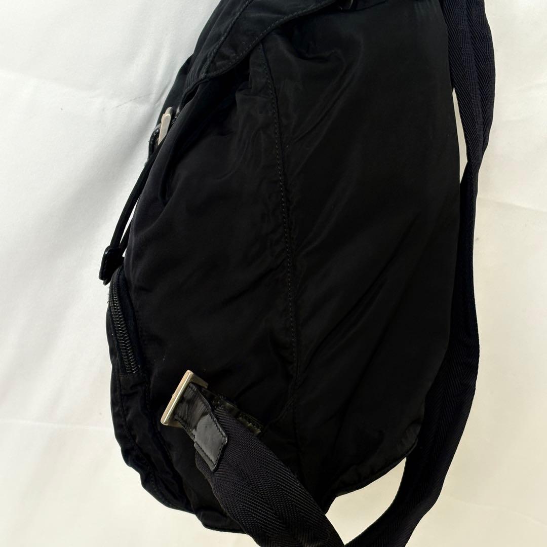 極美品　定番PRADA VELAナイロン リュックサック白タグあり